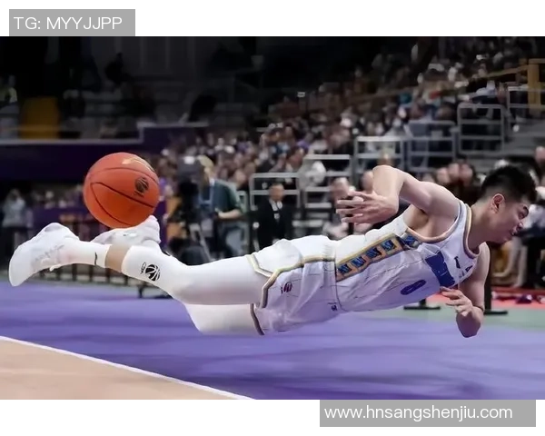 方硕的篮球之路：从青涩少年到CBA明星的成长历程与奋斗故事