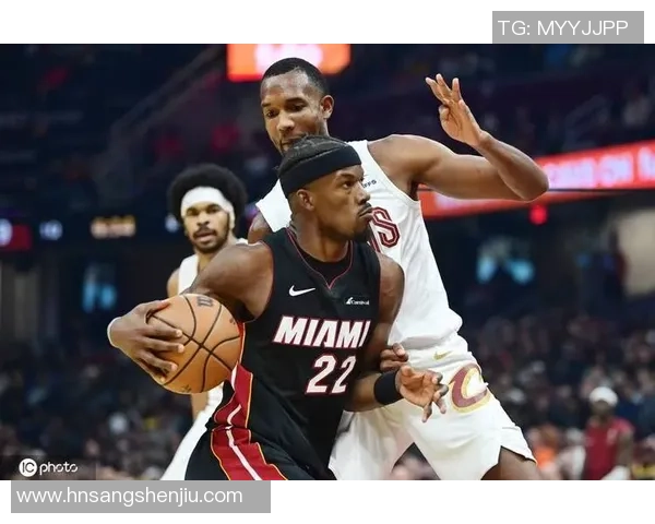 热火对阵骑士维特斯表现引发球迷热议与期待